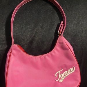 pink tommy hilfiger bag 🎀